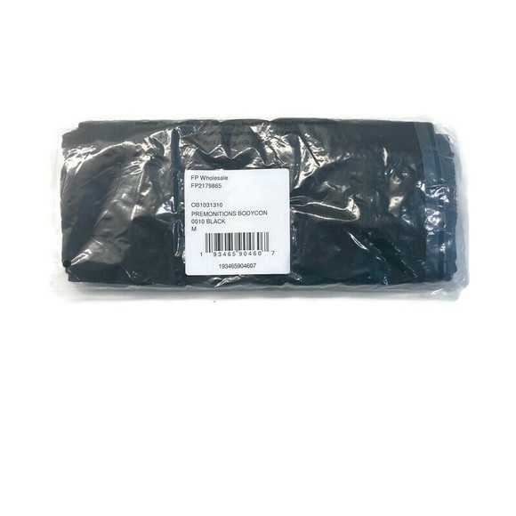 NWT! FREE PEOPLE Premonitions Bodycon Black Lace Slip Dress Medium - Picture 4 of 4